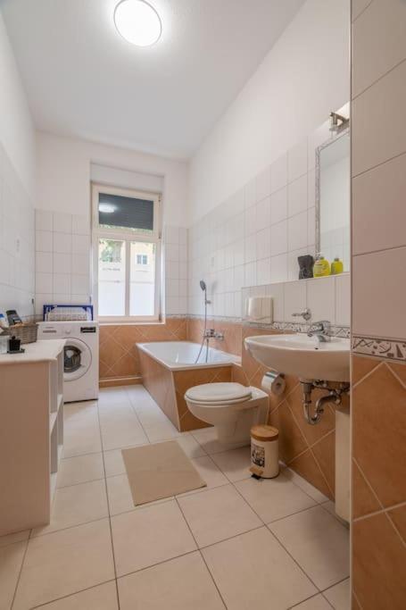 Apartment Zentrales Gemuetliches Mit Sky Bundesliga Leipzig